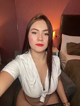 Snapshot of Alahia_Monroe chatting on October 20, 2025, 7:36 pm Alahia Monroe online show from October 20, 2025, 7:36 pm