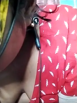 mimi87hoty online show from March 30, 2026, 10:05 am