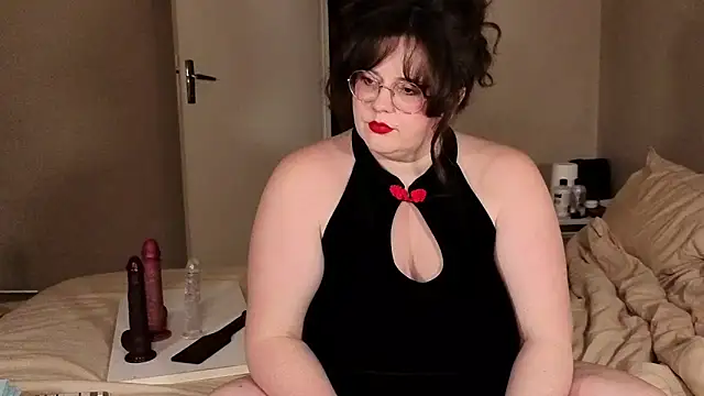 BBWLiLoo online show from April 19, 2026, 10:56 pm