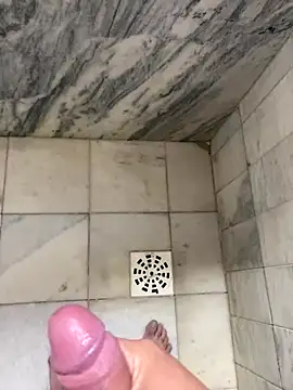 Novindapikgrossa online show from November 25, 2025, 11:54 am