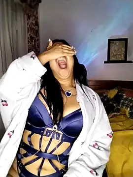 Tigresa23 online show from November 11, 2025, 4:12 am