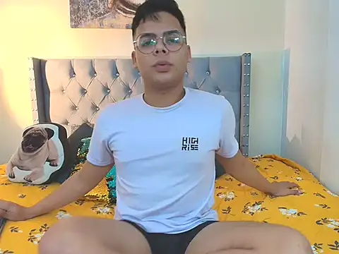 stewart mateo  online show from November 28, 2025, 2:14 am