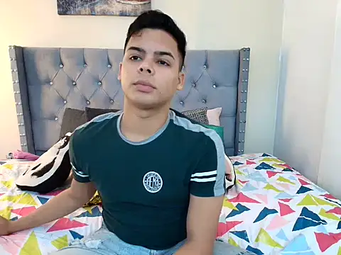 stewart mateo  online show from December 2, 2025, 2:06 am