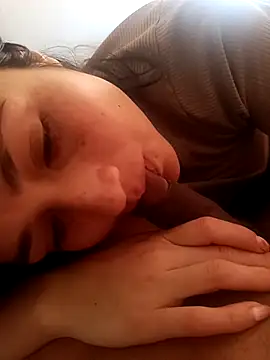 Caroalexiss online show from October 20, 2025, 2:06 pm