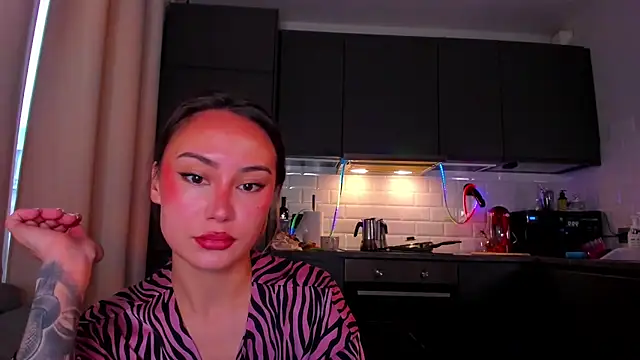 baobei03 online show from November 5, 2025, 9:31 am