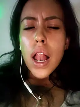 Queen Ashly online show from September 23, 2025, 2:14 am