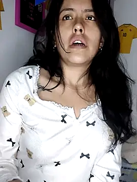 Snapshot of Queen_Ashly chatting on July 3, 2026, 3:02 am Queen Ashly online show from July 3, 2026, 3:02 am