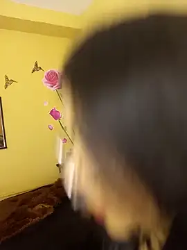 BrendaRojas  online show from February 10, 2026, 7:07 pm