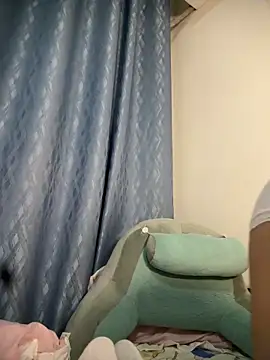 jingjing005 online show from February 11, 2026, 9:25 am