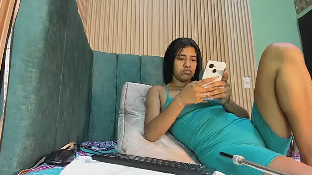 EvelynFoxx- online show from February 27, 2026, 7:03 pm