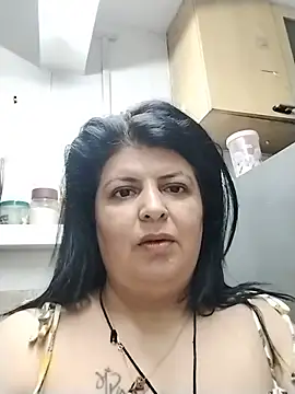 Snapshot of Jann_Riya333 chatting on June 11, 2026, 12:54 am Jann Riya333 online show from June 11, 2026, 12:54 am
