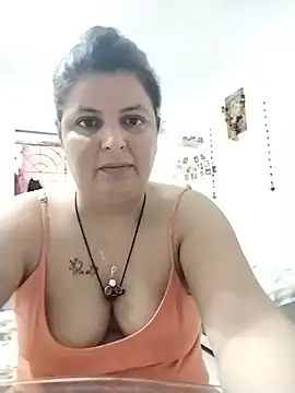 Snapshot of Jann_Riya333 chatting on June 25, 2026, 7:02 am Jann Riya333 online show from June 25, 2026, 7:02 am