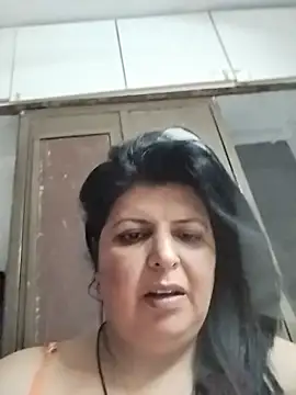 Snapshot of Jann_Riya333 chatting on July 11, 2026, 10:22 pm Jann Riya333 online show from July 11, 2026, 10:22 pm
