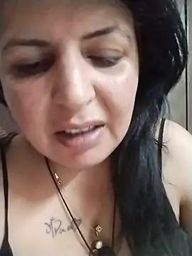 Snapshot of Jann_Riya333 chatting on July 26, 2026, 2:42 am Jann Riya333 online show from July 26, 2026, 2:42 am