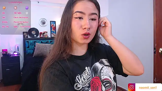 Snapshot of naomii_san chatting on September 8, 2025, 8:52 pm naomii san online show from September 8, 2025, 8:52 pm