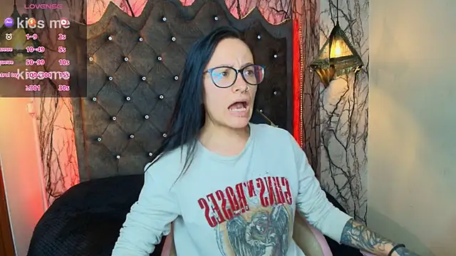 Zami Escobar of online show from September 11, 2025, 6:52 pm