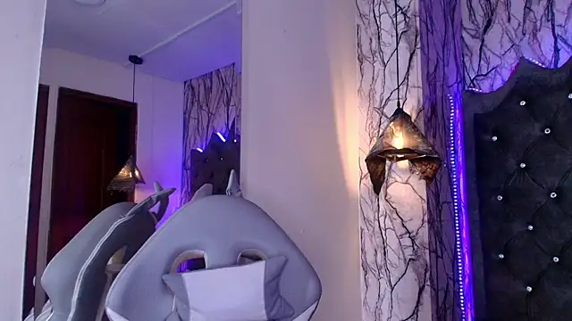 Zami Escobar of online show from April 1, 2026, 4:15 pm