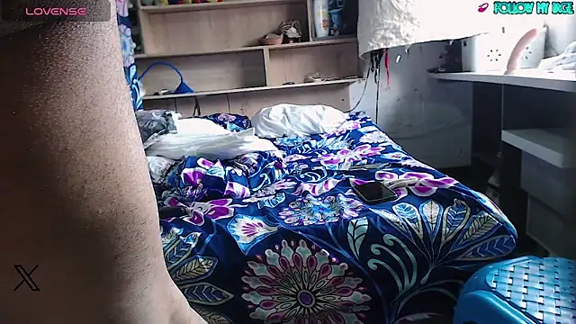 luisafe2025 online show from October 16, 2025, 4:41 pm