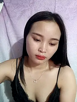 Lili lovely online show from October 20, 2025, 3:18 am