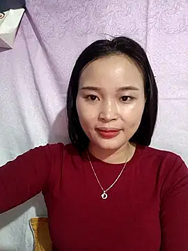 Lili lovely online show from October 24, 2025, 2:19 am