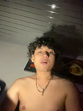 Nezuko-uWux online show from December 20, 2025, 11:01 pm