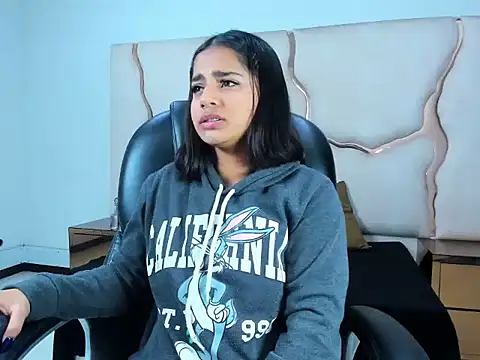 ScarletDoll online show from September 19, 2025, 3:08 am