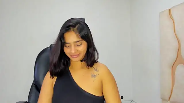 ScarletDoll online show from November 14, 2025, 3:49 am