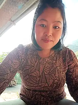 maycuc123 online show from December 22, 2025, 2:08 am