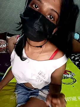 Snapshot of emali_baba chatting on December 5, 2025, 5:20 pm emali baba online show from December 5, 2025, 5:20 pm