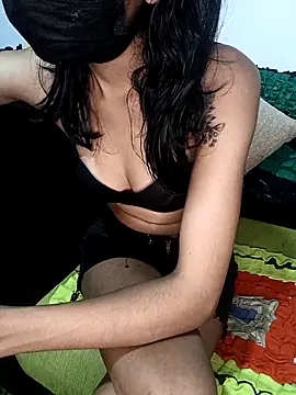 Snapshot of emali_baba chatting on May 3, 2026, 6:36 pm emali baba online show from May 3, 2026, 6:36 pm