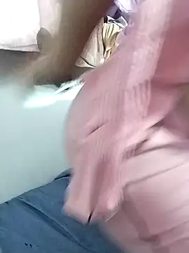 Roshani hoty online show from September 9, 2025, 5:01 pm