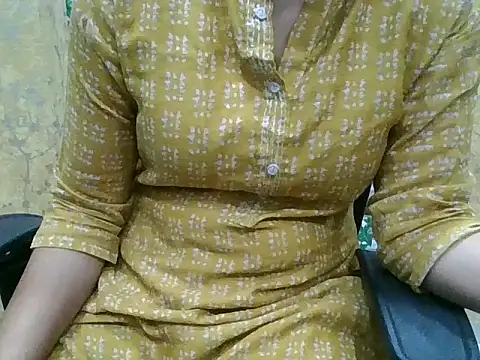 Roshani hoty online show from March 19, 2026, 1:15 pm