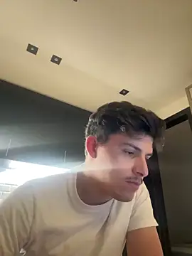 dock 75 online show from October 18, 2025, 2:18 pm