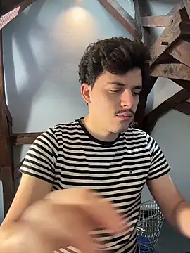 dock 75 online show from November 5, 2025, 10:48 am