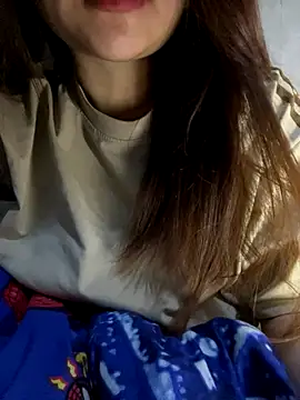 Snapshot of Hinne07 chatting on November 27, 2025, 12:24 am Hinne07 online show from November 27, 2025, 12:24 am