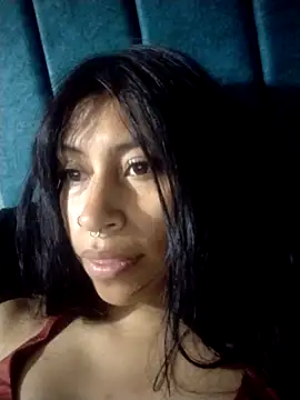 Snapshot of Pocahontas_tw chatting on February 9, 2026, 2:10 pm Pocahontas tw online show from February 9, 2026, 2:10 pm