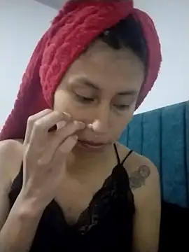 Snapshot of Pocahontas_tw chatting on March 4, 2026, 4:57 pm Pocahontas tw online show from March 4, 2026, 4:57 pm