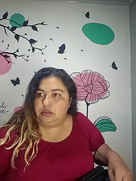 curvy diva  online show from September 24, 2025, 11:02 am