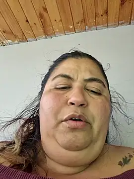 curvy diva  online show from December 14, 2025, 8:57 pm