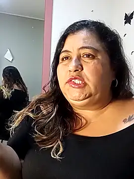 curvy diva  online show from January 6, 2026, 9:02 am