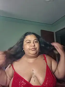 curvy diva  online show from April 2, 2026, 11:52 am