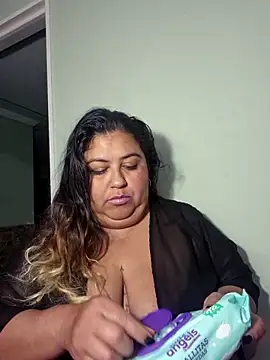 curvy diva  online show from April 8, 2026, 10:21 pm