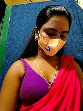 mini-queen online show from September 17, 2025, 3:46 pm