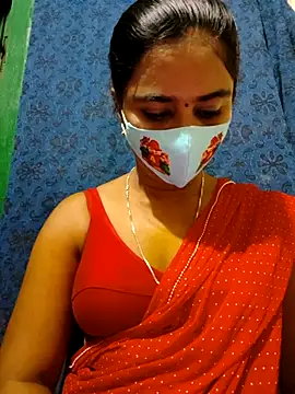 mini-queen online show from September 21, 2025, 9:44 am