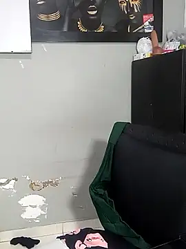 snow belle online show from November 8, 2025, 10:59 am