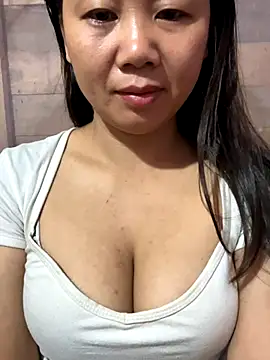 Binjt online show from November 21, 2025, 11:25 pm