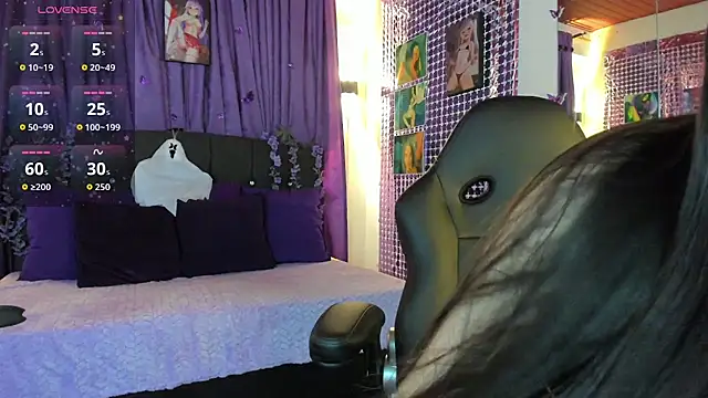 Moon Play online show from October 9, 2025, 3:32 pm
