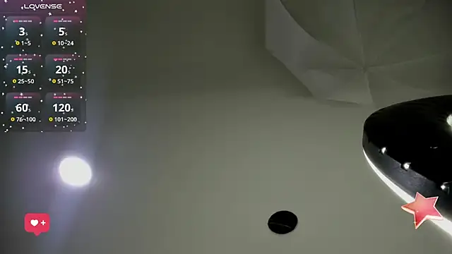 Emilywillis8 online show from September 27, 2025, 12:43 pm