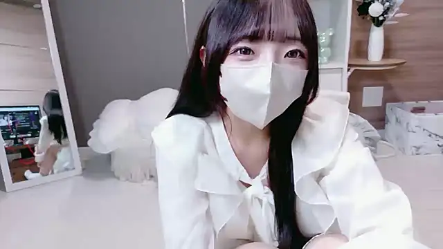 Mashiro-chan online show from October 12, 2025, 7:51 am