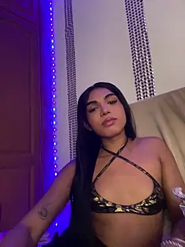 VeronicaSaenzx online show from February 3, 2026, 8:47 pm